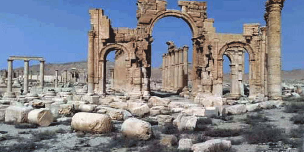 إنهاء المرحلة الأولى من ترميم قوس النصر الأثري في تدمر