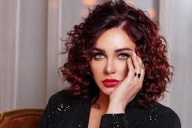 سلاف فواخرجي: متعطشة للعمل في مصر وعلى تواصل دائم مع ياسر جلال