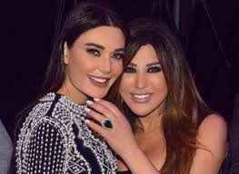 سيرين عبد النور تهنئ نجوى كرم على جديدها 