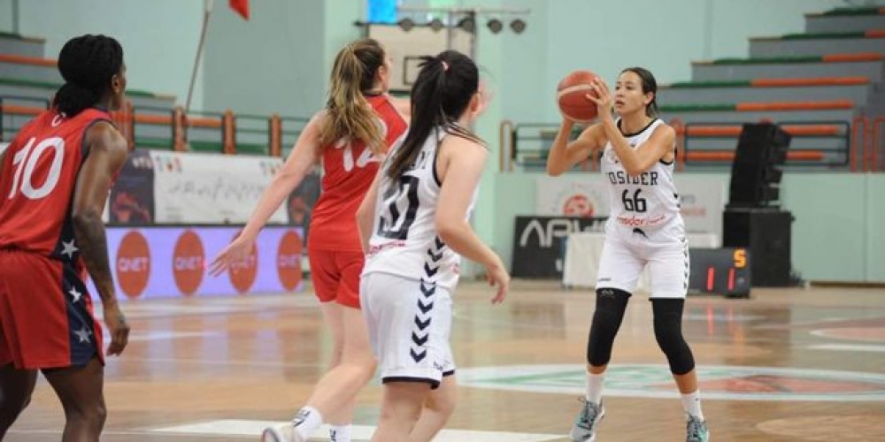 سيدات الثورة السوري يخسر أمام سيدات كوسيدا الجزائري في بطولة الأندية للسلة