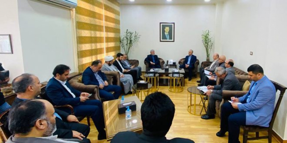 وزارة النقل تبحث مع هيئة الحج والزيارة الإيرانية تعزيز التعاون في مجال نقل الزوار