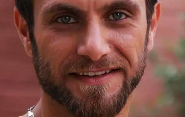 فيديو مؤثر للغاية.. يحيى بيازي يظهر بحالة سيئة مع وائل شرف ويعاتب زملائه 