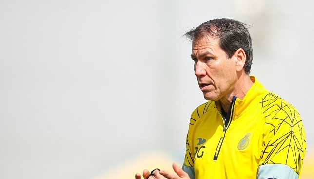 بعد خسارة الكلاسيكو السعودي.. لجنة الانضباط تعاقب مدرب النصر! 