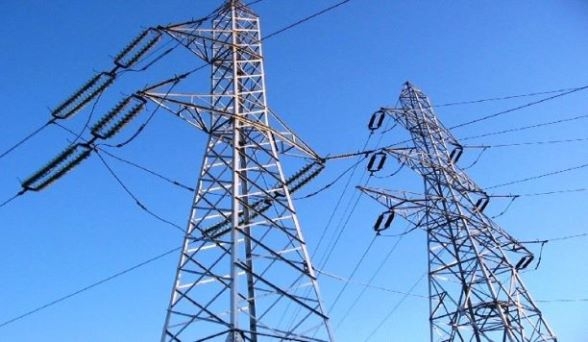 انقطاع الكهرباء عن شهبا بالسويداء نتيجة تعد على خط التوتر العالي المغذي للمنطقة