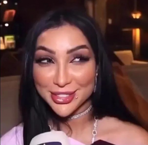 أحدث ظهور للفنانة المغربية دنيا بطمة يصدم جمهورها بملامحها الجديدة 