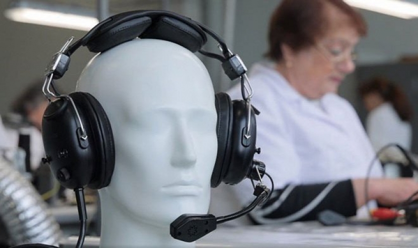 روسيا تطور سماعات جديدة للطيارين المدنيين تضاهي شبيهاتها الأجنبية