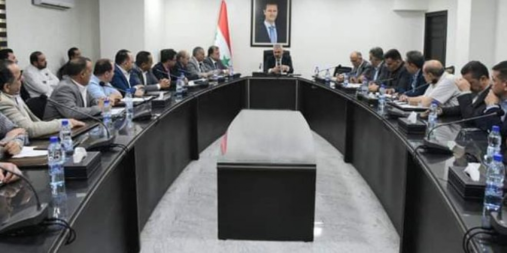 التجارة الداخلية وغرفة صناعة دمشق تبحثان واقع قطاع الصناعات الغذائية