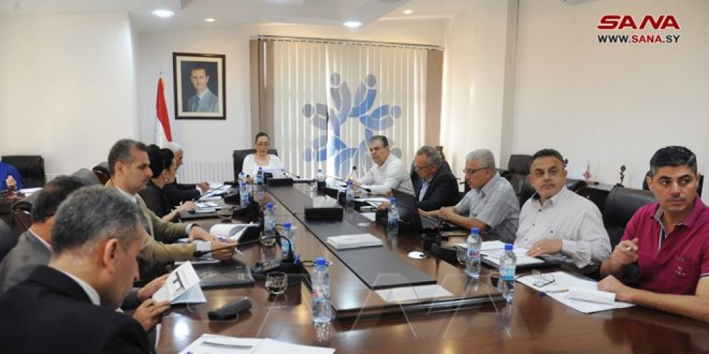 إقرار ورد مشاريع أنظمة التحفيز الوظيفي للعاملين في جهات تابعة لوزارتي الأشغال والتجارة الخارجية