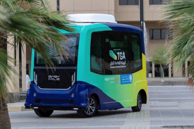 لأول مرة.. حافلات ذكية ذاتية القيادة لنقل الحجاج خلال موسم الحج 