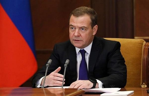 مدفيديف: جونسون مهووس ومكانه المناسب مصحة للأمراض العقلية