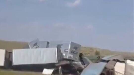 خروج قطار يحمل مواد خطرة عن سكته في ولاية مونتانا الأمريكية