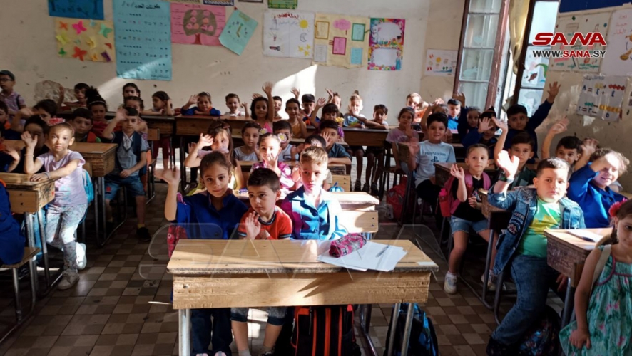 أكثر من 3 ملايين و 700 ألف تلميذ وطالب يتوجهون إلى مدارسهم مع بدء العام الدراسي 