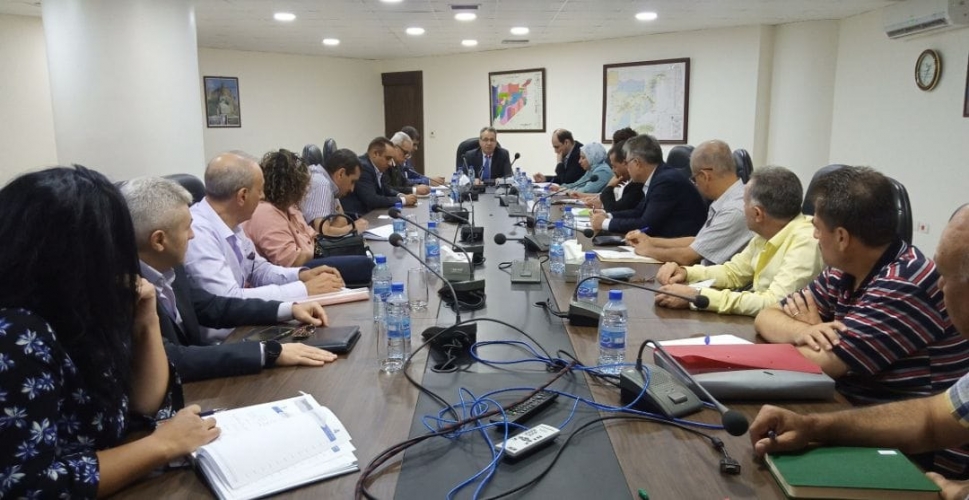 وزير النفط: بذل جهود مضاعفة لتعزيز دور الرقابة وضمان تطبيق القوانين بحزم دون استثناء 