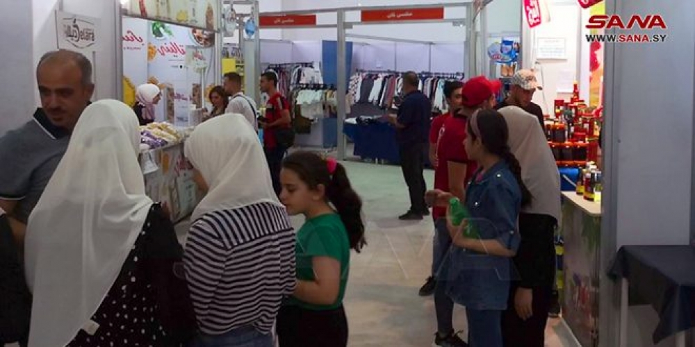 بمشاركة 90 شركة.. انطلاق مهرجان التسوق الشهري في صحنايا