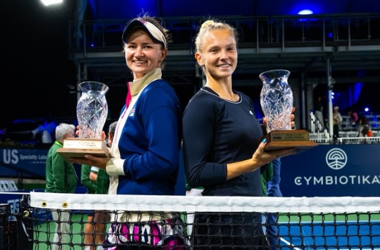 التشيكية كريتشيكوفا تحقق إنجازاً مزدوجاً في بطولة سان دييغو للتنس