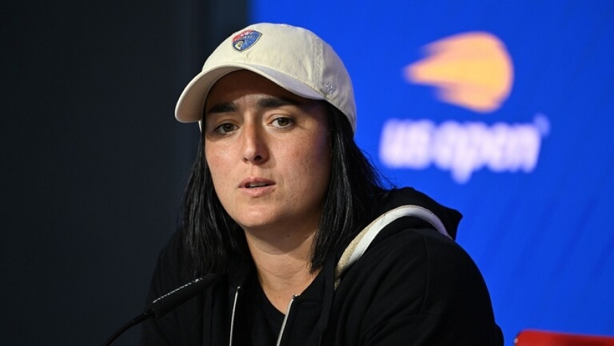 لاعبة التنس التونسية أنس جابر: أوقفوا العنف..الحرية لفلسطين