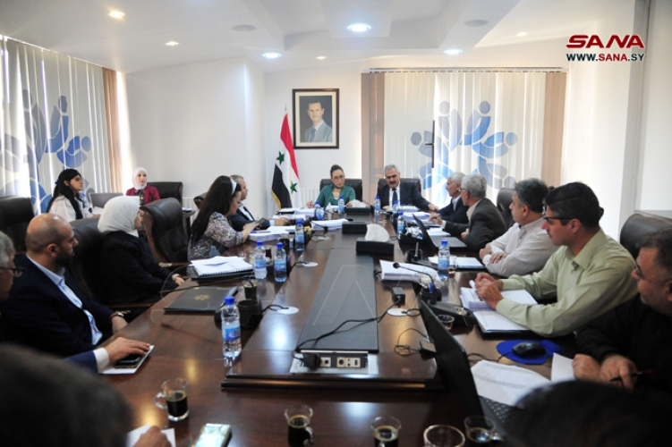 إقرار نظام التحفيز الوظيفي للعاملين في عدد من الجهات التابعة لوزارة التجارة الداخلية وحماية المستهلك