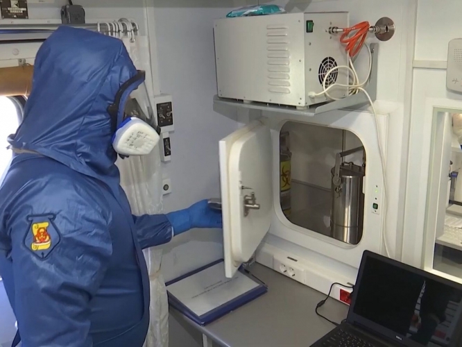 الدفاع الروسية: أمريكا تنقل مشاريعها البيولوجية غير المكتملة إلى دولة أفريقية