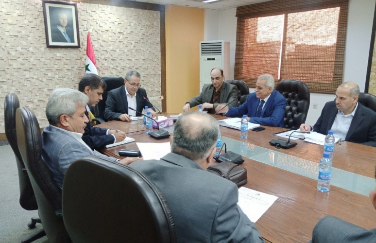 التركيز على زيادة الإنتاج وتخفيض التكاليف خلال اجتماع تتبع تنفيذ خطة المؤسسة العامة للنفط والشركات التابعة لها