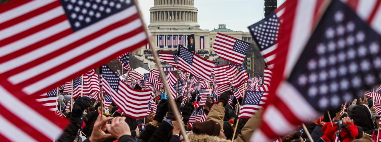 نصف الأمريكيين يعتقدون أن الإجراءات الاقتصادية والسياسية التي تتخذها الحكومة تعمل ضد الأمريكيين أنفسهم