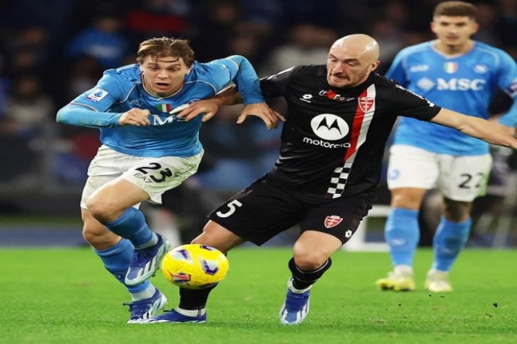 نابولي يتعادل مع ضيفه سلبا مونزا في الدوري الإيطالي