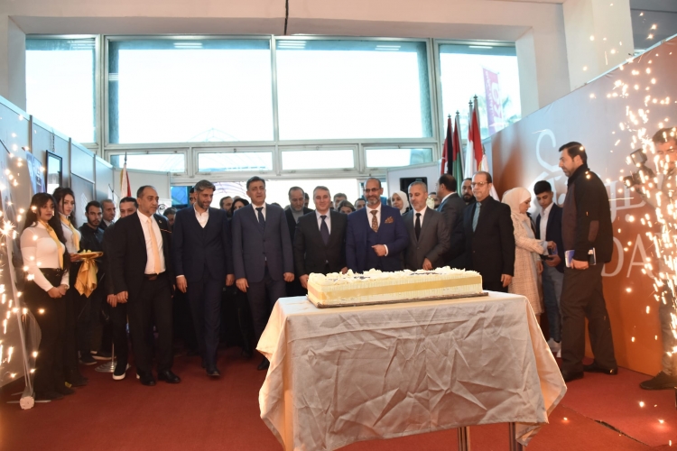 انطلاق معرض ذهب إكسبو للألبسة والأحذية بمدينة المعارض