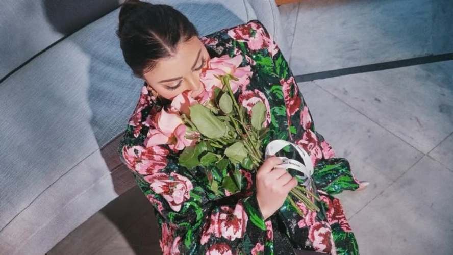 هيفاء وهبي... جلسة تصوير بمكياج ناعم بمناسبة عيد الحب