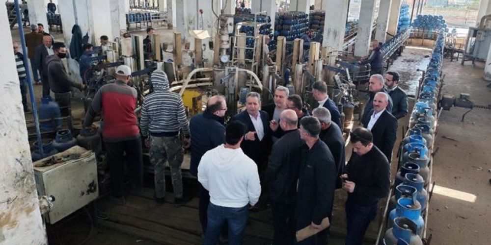 وزير النفط يتفقد واقع العمل في معمل غاز سنجوان وعدد من المواقع التابعة للوزارة في اللاذقية