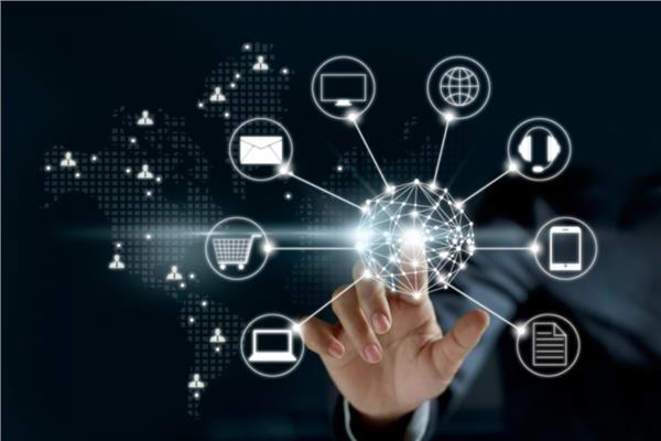 وزارة الاتصالات: البدء باستكمال المرحلة الثانية من تنفيذ استراتيجية التحول الرقمي الحكومي