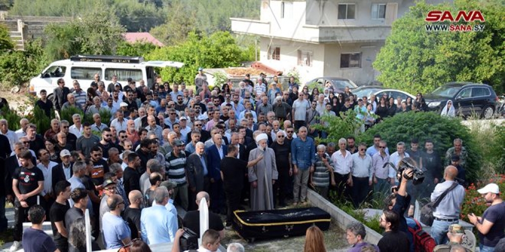 وداع رسمي وشعبي وفني في اللاذقية لجثمان المخرج السينمائي الكبير عبد اللطيف عبد الحميد