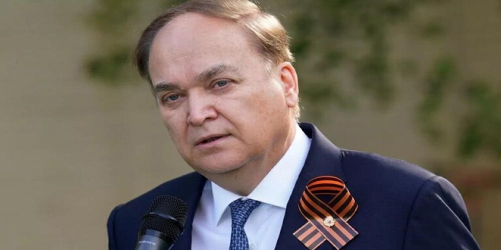 أنطونوف: رفع واشنطن الحظر عن نقل الأسلحة لكتيبة آزوف الإرهابية يكشف كذب ادعاءاتها حول مواجهة الإرهاب