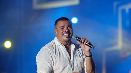 عمرو دياب يوجه رسالة بعد واقعة الصفع المثيرة للجدل