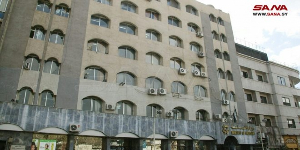 وزارة الصناعة توضح ما يتم تداوله حول تجميع السيارات الكهربائية