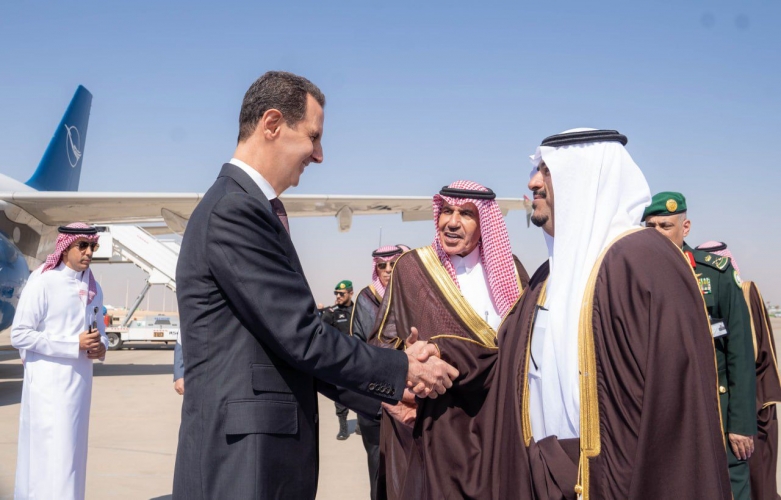 الرئيس الأسد يصل السعودية للمشاركة في القمة العربية والإسلامية غير العادية