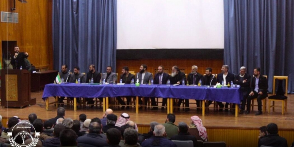 محافظ ريف دمشق يلتقي ممثلي الغوطة الشرقية لمناقشة سبل تحسين الخدمات للمواطنين