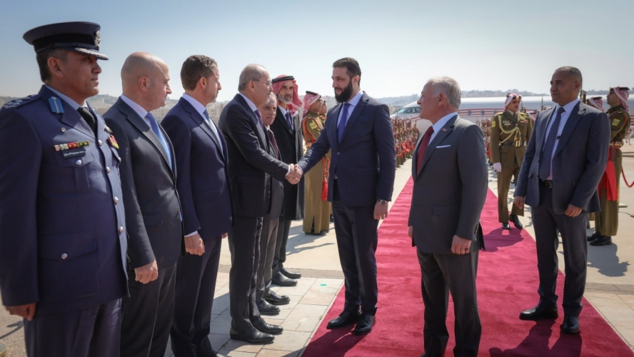 الرئيس الشرع يبحث مع الملك عبدالله الثاني تطوير التعاون والتنسيق حول القضايا المشتركة