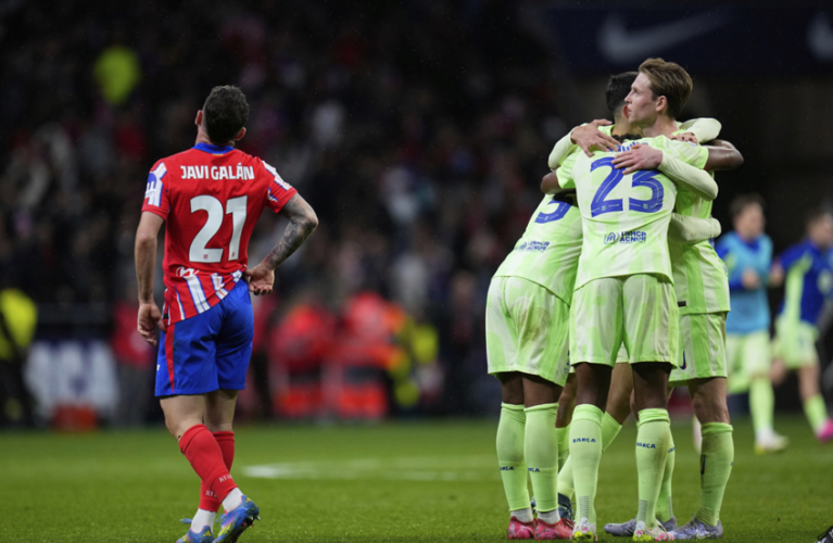 برشلونة يهزم أتلتيكو ويضرب موعداً نارياً مع ريال مدريد في نهائي كأس إسبانيا