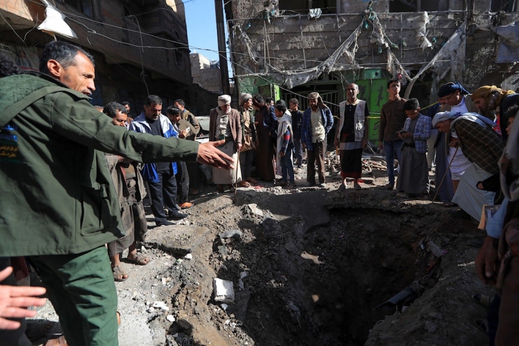 الاحتلال الأميركي يشن سلسلة غارات جوية على محافظات صنعاء ومأرب والحديدة