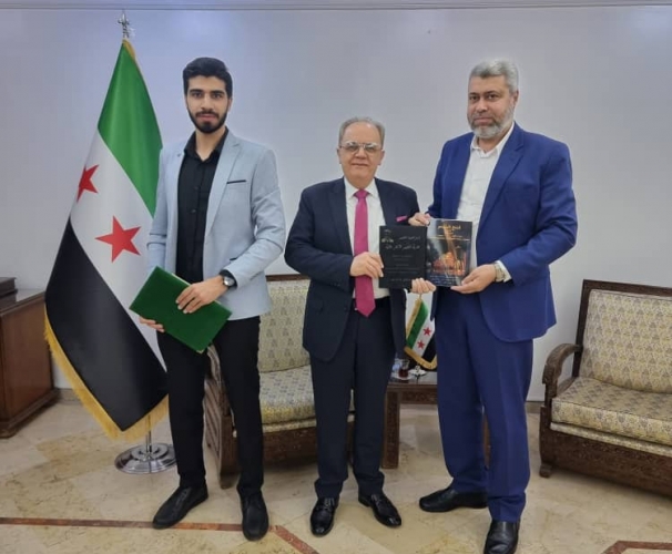 رئيس البرلمان الدولي لعلماء التنمية البشرية يبحث مع وزير التعليم العالي السوري مجالات التعاون وإقامة مشاريع مشتركة