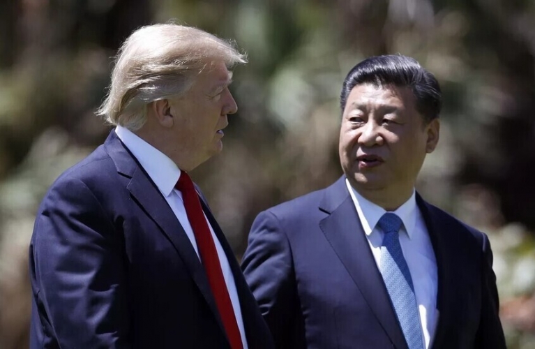 اتصال هاتفي بين الرئيسين الأمريكي والصيني.. ماذا تضمن؟