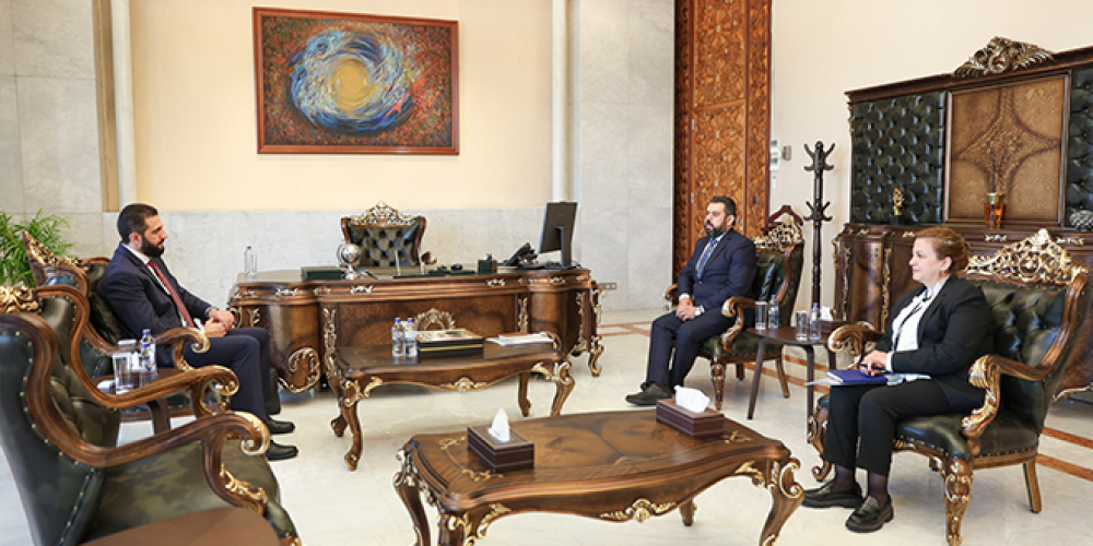 الرئيس الشرع يستعرض مع رئيس الهيئة الوطنية للمفقودين أعمال الهيئة وخططها