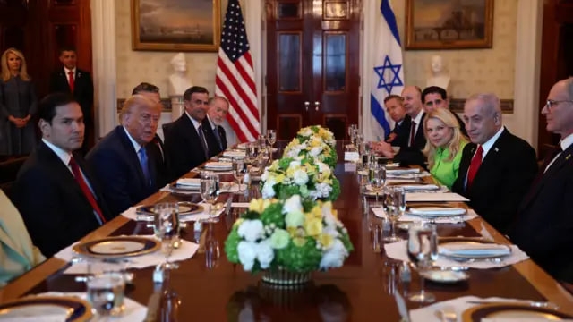 ترامب ونتنياهو يبحثان ملفات غزة وإيران وأوكرانيا وسط تظاهرات منددة بالحرب على غزة