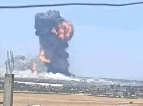 12 قتيلاً وأكثر من 150 جريحاً بانفجار مستودعات ذخيرة في ريف إدلب