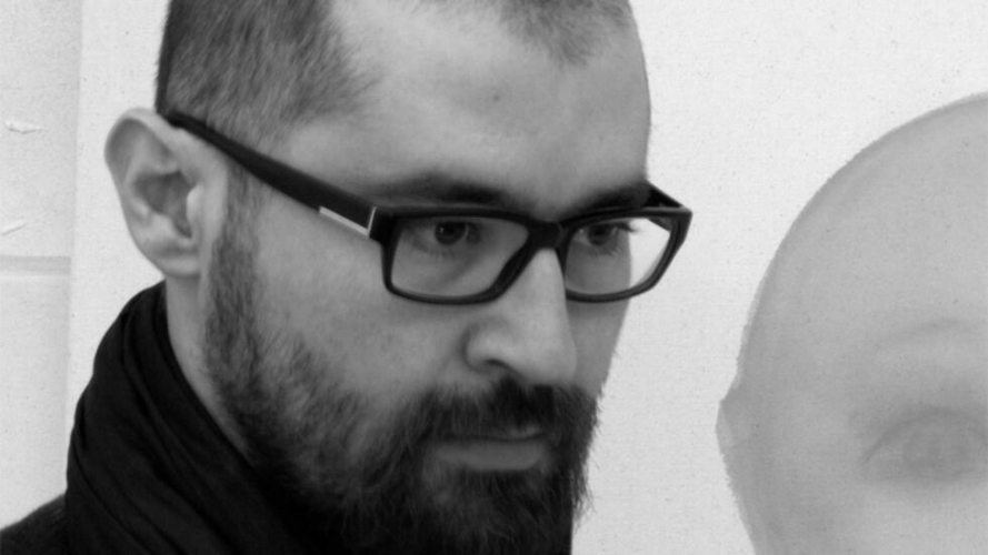 فنان سوري يدخل يومه 12 من إضرابه عن الطعام لأجل فك الحصار عن السويداء