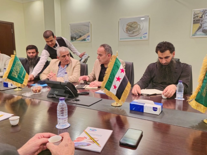 وزير الزراعة يبحث في مع شركة 