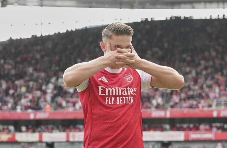 أرسنال يهزم ضيفه نوتنغهام فورست بثلاثية