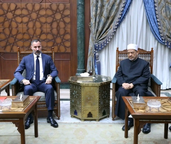 شيخ الأزهر يستقبل الأمير رحيم آغا خان لبحث التعاون المشترك
