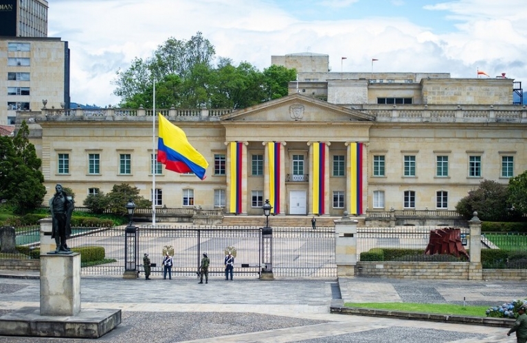 كولومبيا تستدعي سفيرها لدى الولايات المتحدة بعد تهديدات ترامب