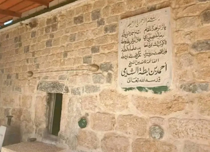 مصادر محلية.. حملة ممنهجة لتخريب مقامات الطائفة العلوية