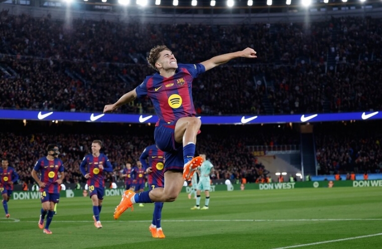 برشلونة يستهل عودته إلى 